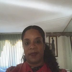 Meet your Posher, Monique